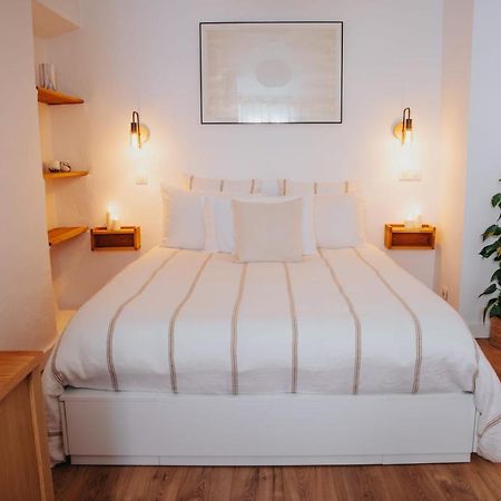Appartamento Perfect Family-Oriented And Renovated Townhouse In The Old Antibes Esterno foto