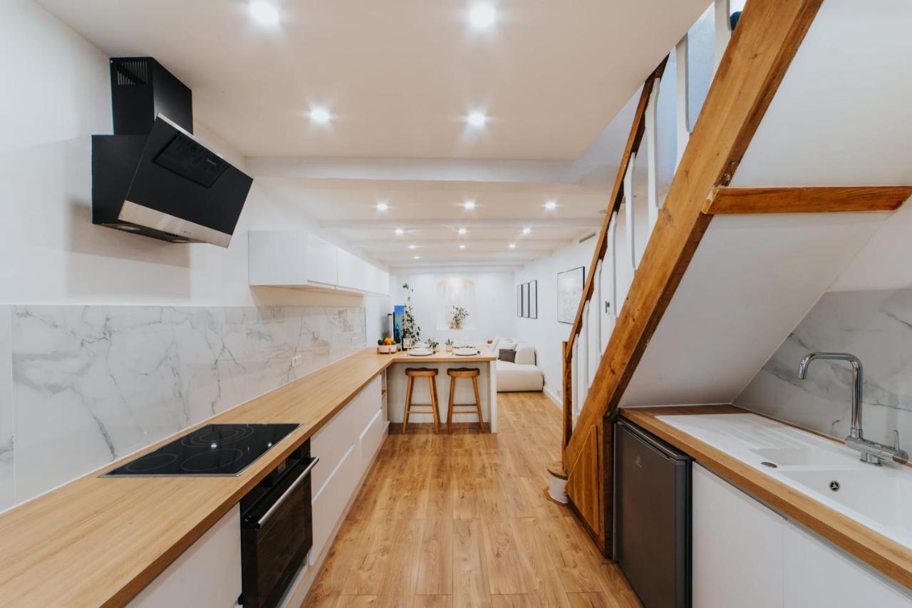 Appartamento Perfect Family-Oriented And Renovated Townhouse In The Old Antibes Esterno foto