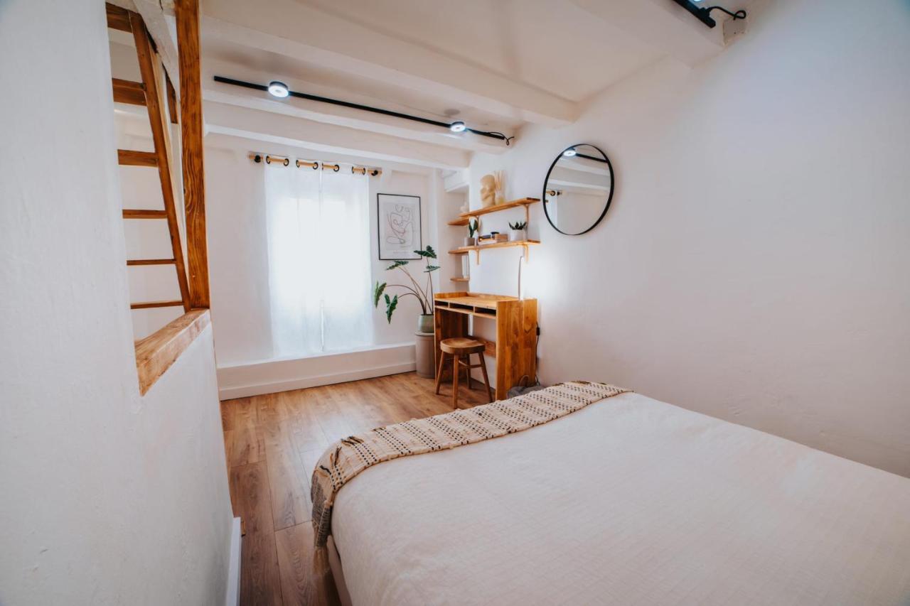 Appartamento Perfect Family-Oriented And Renovated Townhouse In The Old Antibes Esterno foto