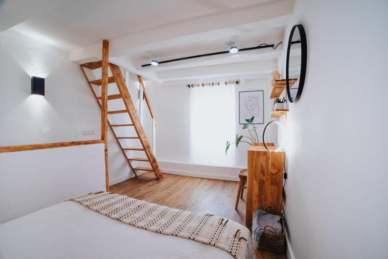 Appartamento Perfect Family-Oriented And Renovated Townhouse In The Old Antibes Esterno foto
