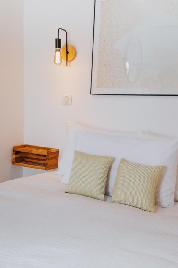 Appartamento Perfect Family-Oriented And Renovated Townhouse In The Old Antibes Esterno foto
