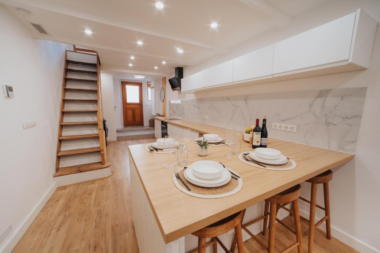Appartamento Perfect Family-Oriented And Renovated Townhouse In The Old Antibes Esterno foto