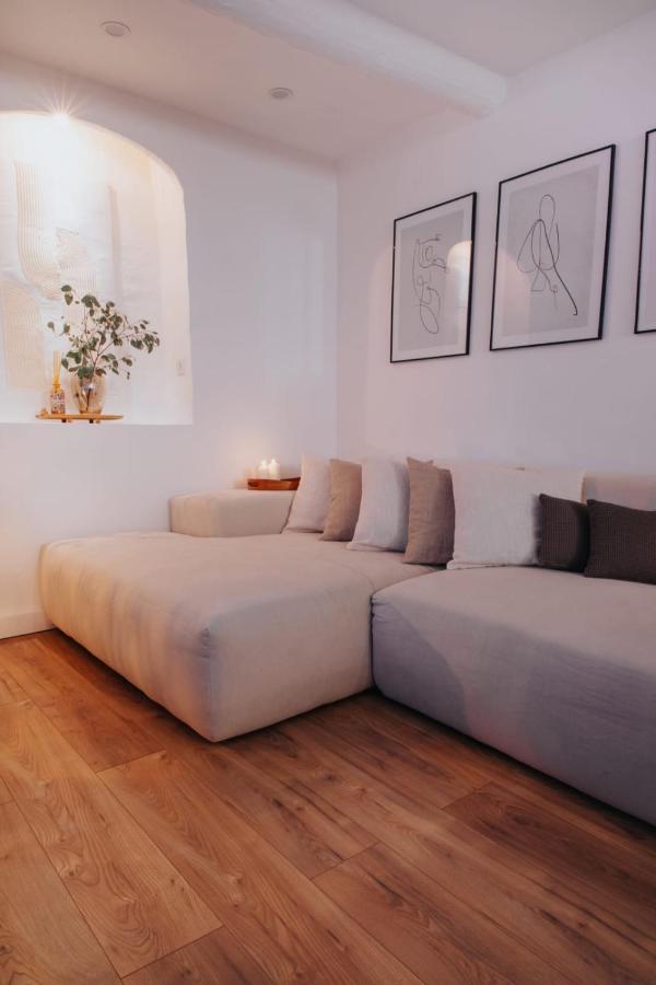 Appartamento Perfect Family-Oriented And Renovated Townhouse In The Old Antibes Esterno foto