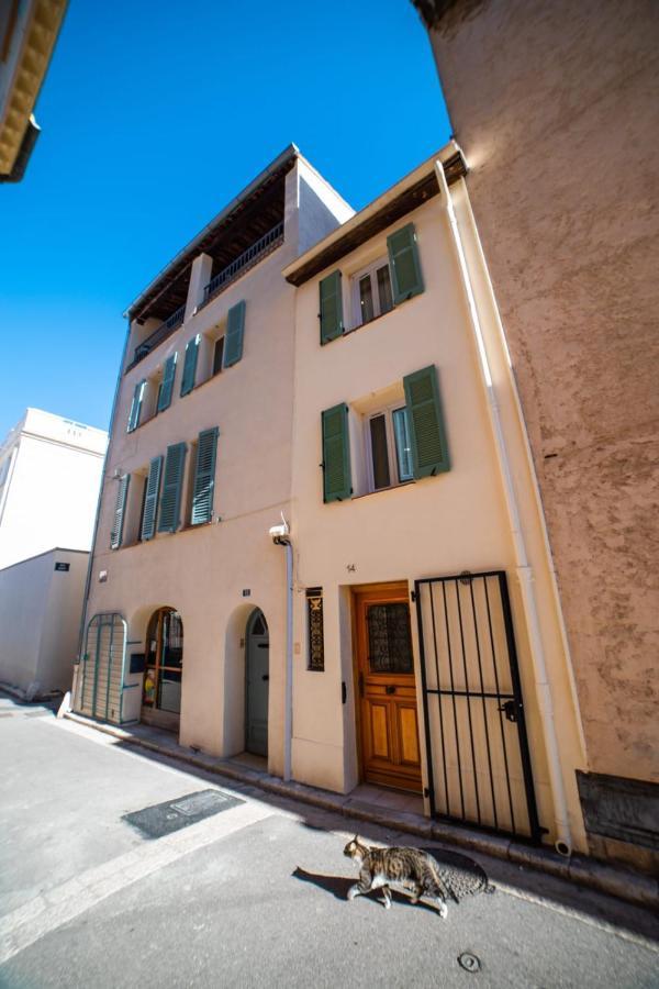 Appartamento Perfect Family-Oriented And Renovated Townhouse In The Old Antibes Esterno foto